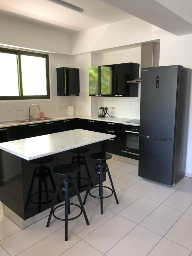 Modern Luxury Apartment In The Heart Of Nicosia Exterior foto